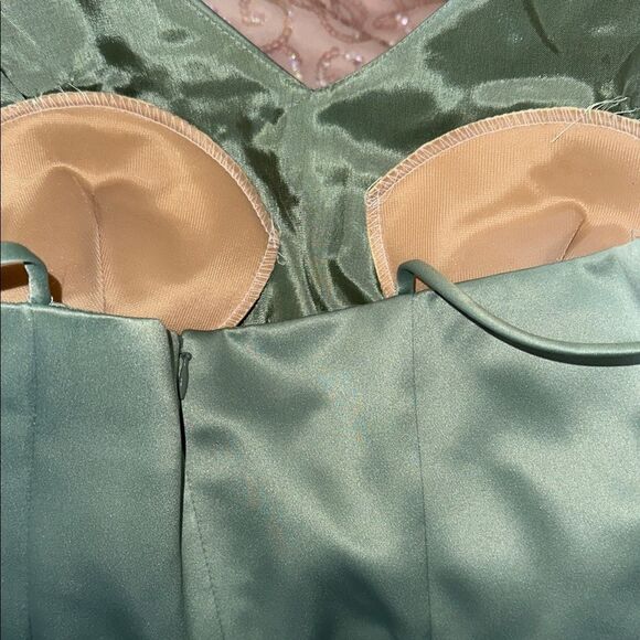 David's Bridal Olive Green Halter Maxi Dress size 4 - Picture 4 of 9